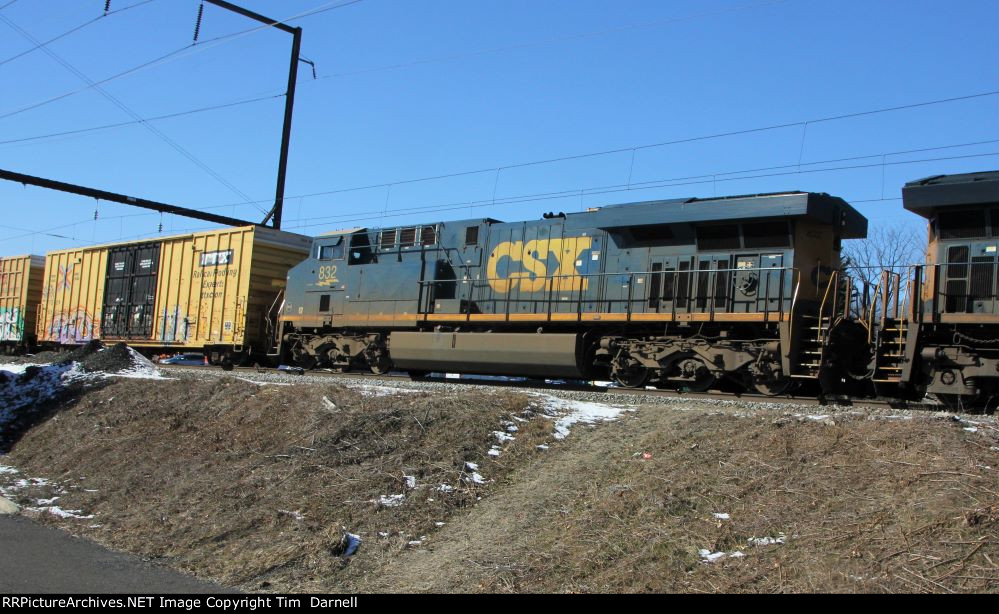 CSX 832 third on Q410